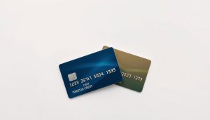 Carte de crédit ou carte de débit : quelle est la meilleure solution ?